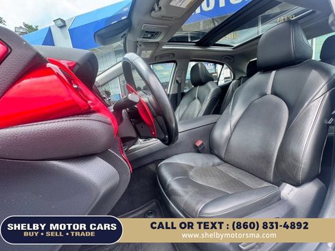 Used 2022 Toyota Camry XSE AWD/4WD image 9
