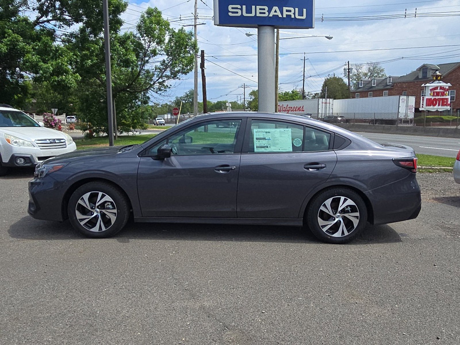 Certified 2025 Subaru Legacy Premium AWD/4WD image 7