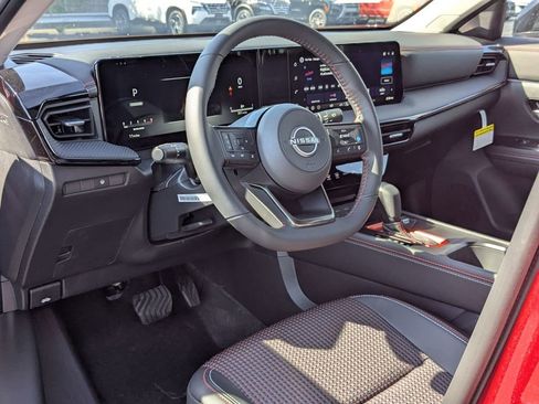 New 2026 Nissan Kicks SR w/ Cold Weather Package image 9