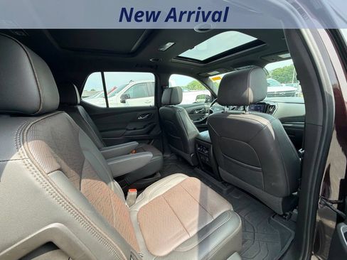 Used 2023 Chevrolet Traverse High Country w/ LPO, Cargo Package AWD/4WD image 7