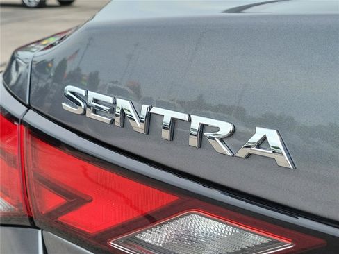 Used 2024 Nissan Sentra SV FWD image 8