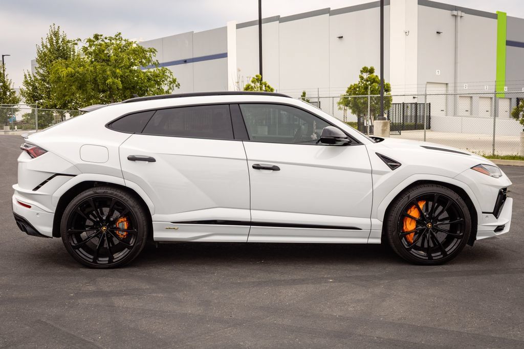 Used 2023 Lamborghini Urus S AWD/4WD image 5