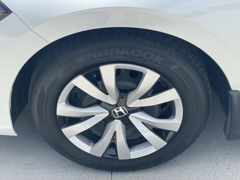 Certified 2024 Honda Civic LX image 30