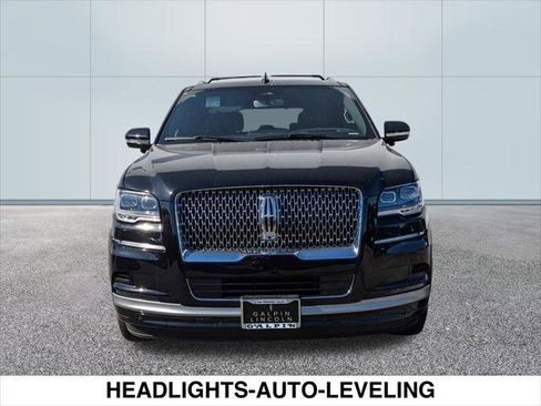 New 2023 Lincoln Navigator Reserve image 4