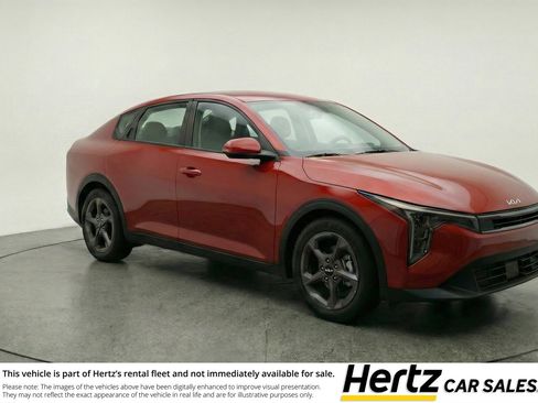 Used 2025 Kia K4 LXS image 1