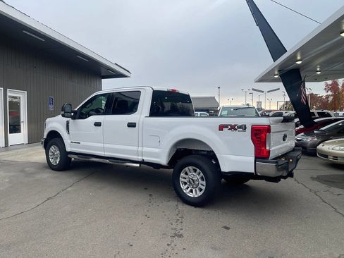 Used 2018 Ford F250 XLT image 4