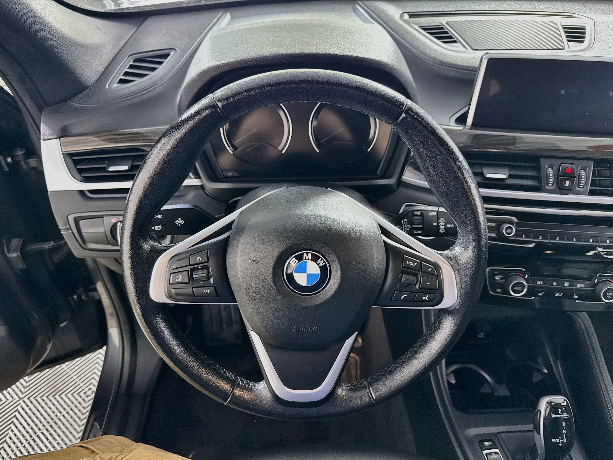 Used 2021 BMW X1 xDrive28i w/ Convenience Package AWD/4WD image 16