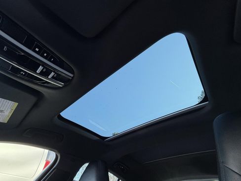 Used 2021 Porsche Panamera image 54