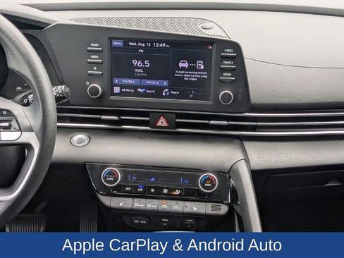Used 2022 Hyundai Elantra Blue FWD image 16
