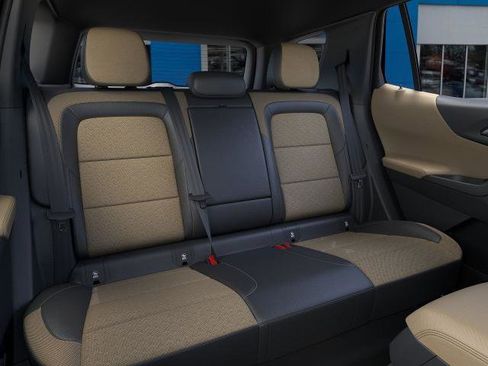 New 2026 Chevrolet Equinox ACTIV image 17