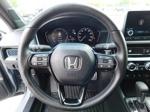 Used 2025 Honda Civic Sport image 15