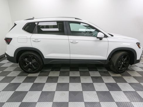 Used 2025 Volkswagen Taos SEL w/ Black Wheel Plus Package image 7