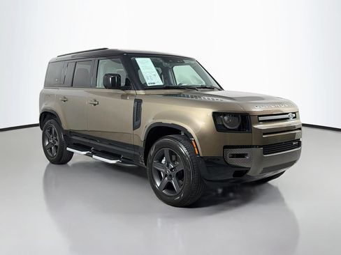 Certified 2023 Land Rover Defender 110 X-Dynamic SE AWD/4WD image 3