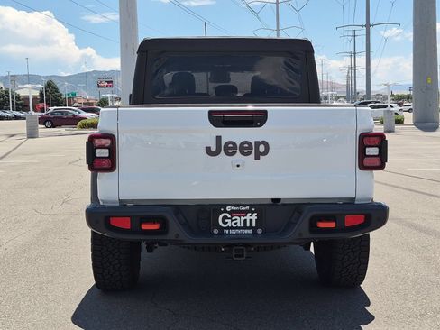 Used 2022 Jeep Gladiator Mojave w/ LED Lighting Group AWD/4WD image 4