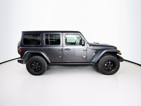 Used 2024 Jeep Wrangler Unlimited image 2