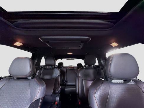 Used 2021 Toyota Sienna XSE w/ XSE Plus Package FWD image 15
