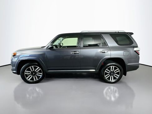 Used 2023 Toyota 4Runner Limited AWD/4WD image 4
