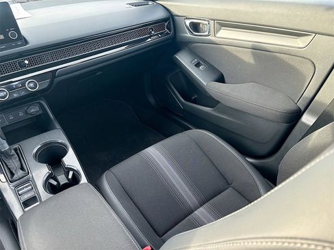 Used 2025 Honda Civic Sport image 21