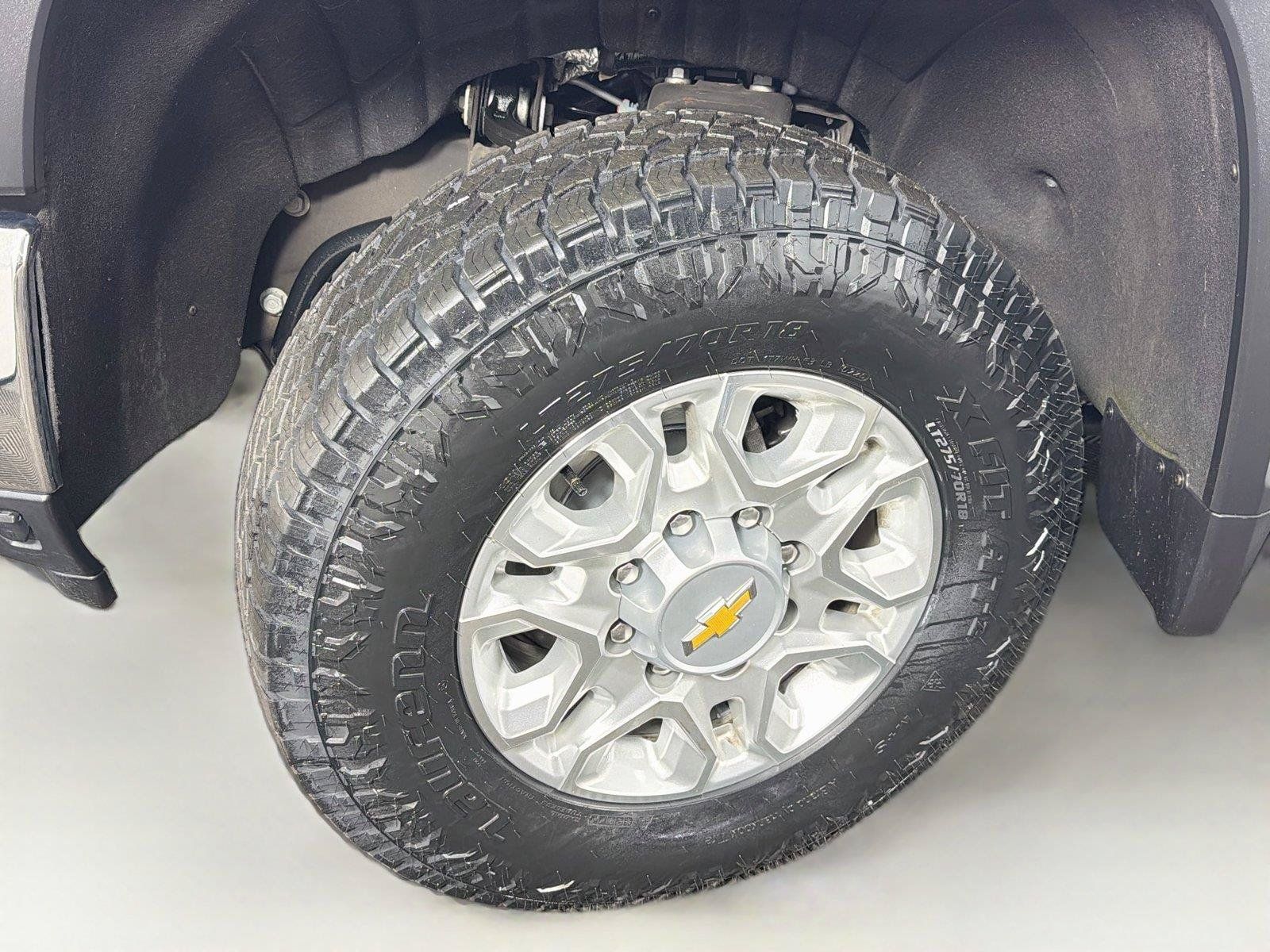 Used 2025 Chevrolet Silverado 3500 LT w/ Safety Package AWD/4WD image 38