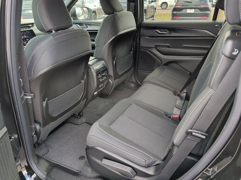 New 2026 Jeep Grand Cherokee L 4WD image 34