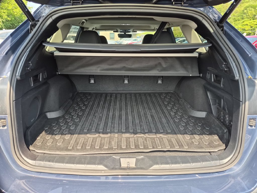 Used 2025 Subaru Outback Onyx Edition AWD/4WD image 28