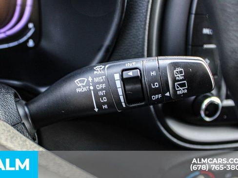 Used 2025 Kia Soul LX image 24