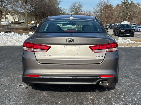 Used 2016 Kia Optima LX w/ LX Convenience Package image 4