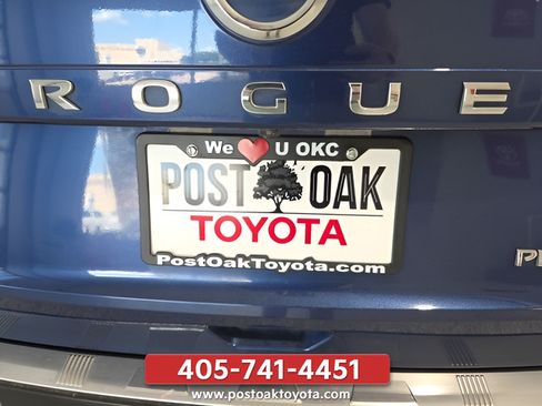 Used 2021 Nissan Rogue Platinum FWD image 28