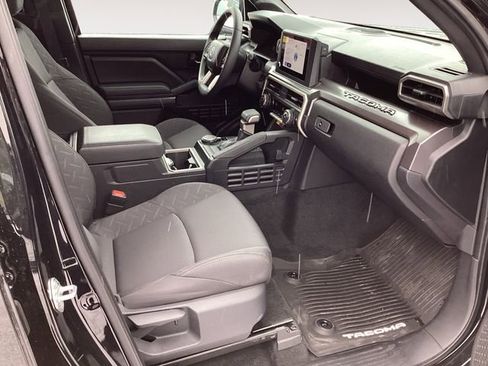 Certified 2025 Toyota Tacoma SR5 w/ SR5 Upgrade Package image 15