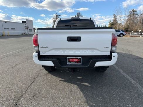 Used 2019 Toyota Tacoma Limited image 7