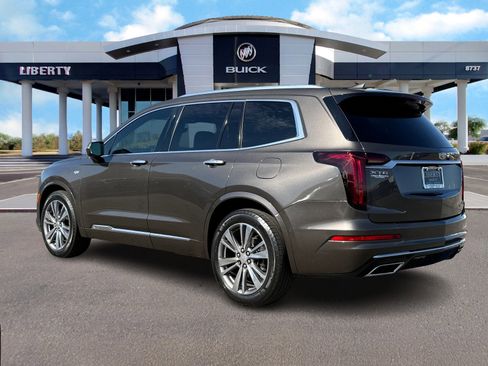 Used 2020 Cadillac XT6 Premium Luxury image 6