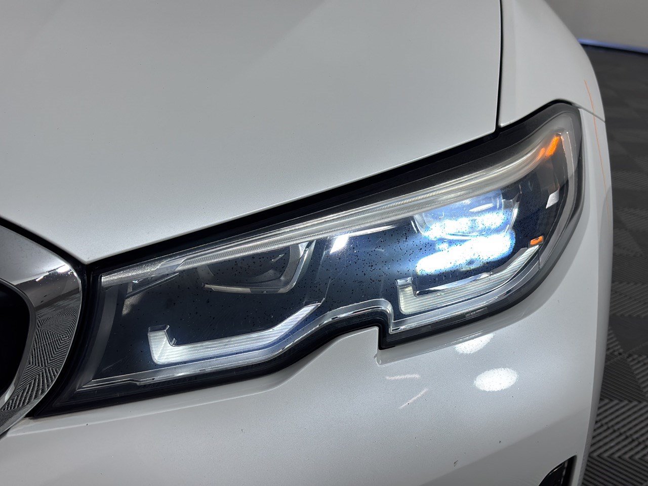 Used 2020 BMW 330i Sedan w/ Premium Package RWD image 12