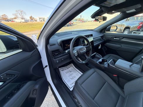 New 2026 GMC Terrain AT4 w/ Convenience Package III image 10