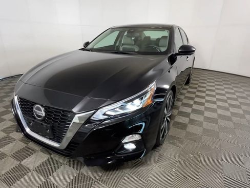 Used 2021 Nissan Altima 2.5 Platinum AWD/4WD image 12