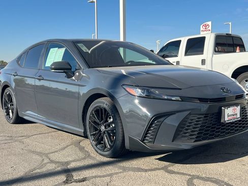 Used 2025 Toyota Camry SE w/ Multimedia Upgrade Package FWD image 2