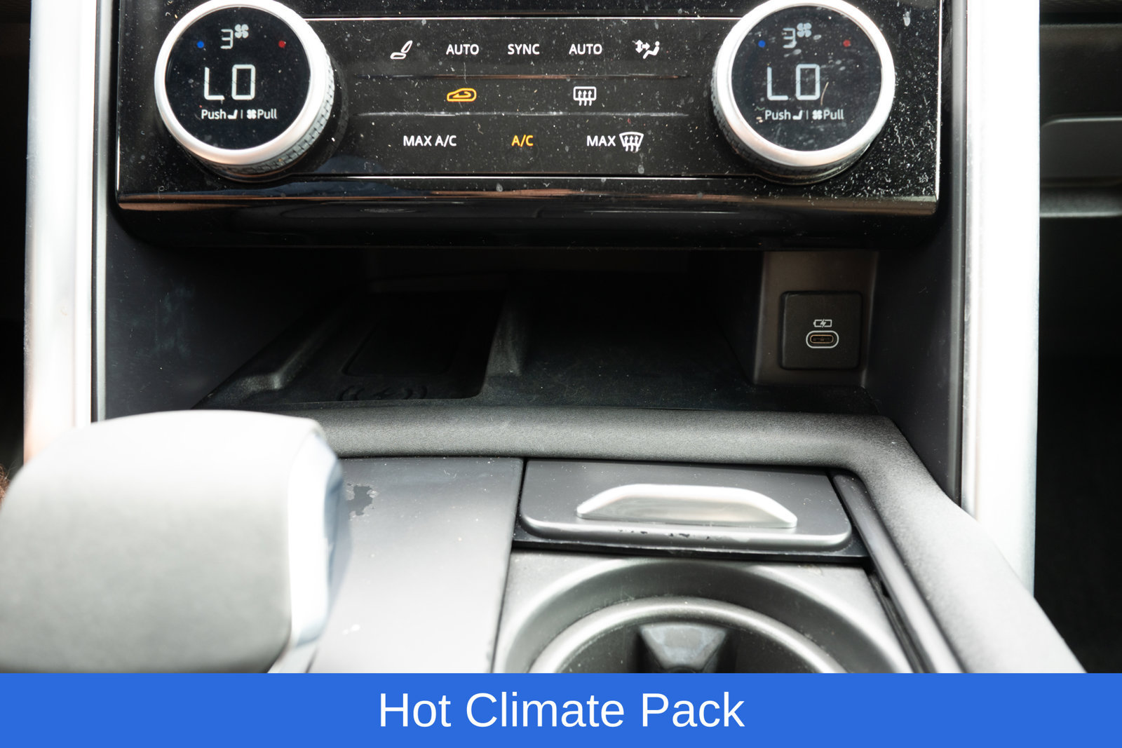 Used 2023 Land Rover Discovery HSE R-Dynamic AWD/4WD image 30