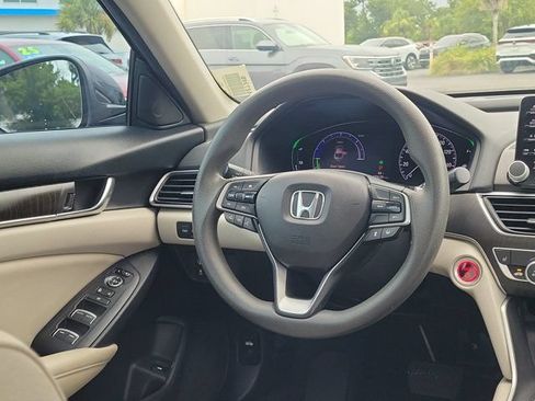 Used 2018 Honda Accord EX image 3