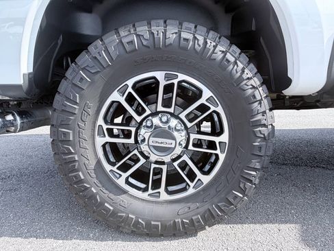 Used 2026 Ford F250 Platinum w/ Platinum Plus Package image 40