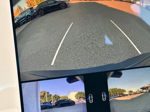 Used 2022 Tesla Model 3 image 18
