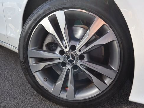 Used 2019 Mercedes-Benz C 300 4MATIC Sedan image 15