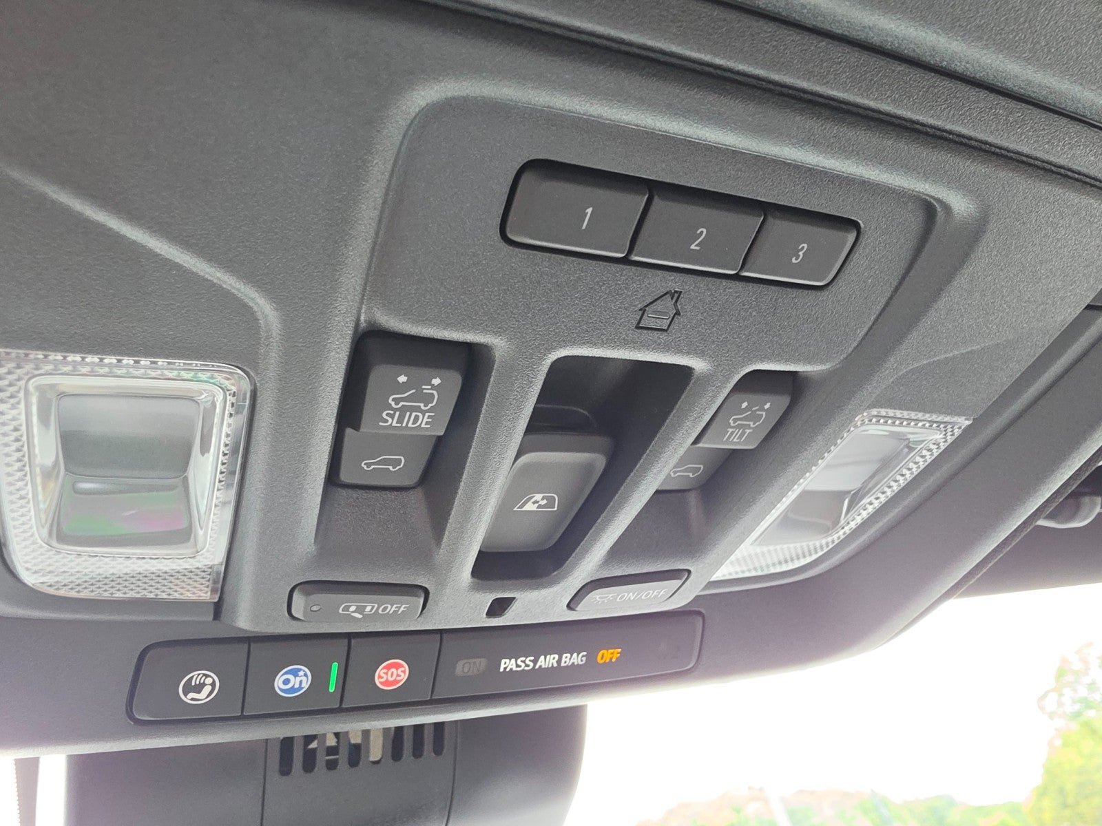 Used 2025 Chevrolet Silverado 2500 High Country w/ High Country Premium Package AWD/4WD image 58