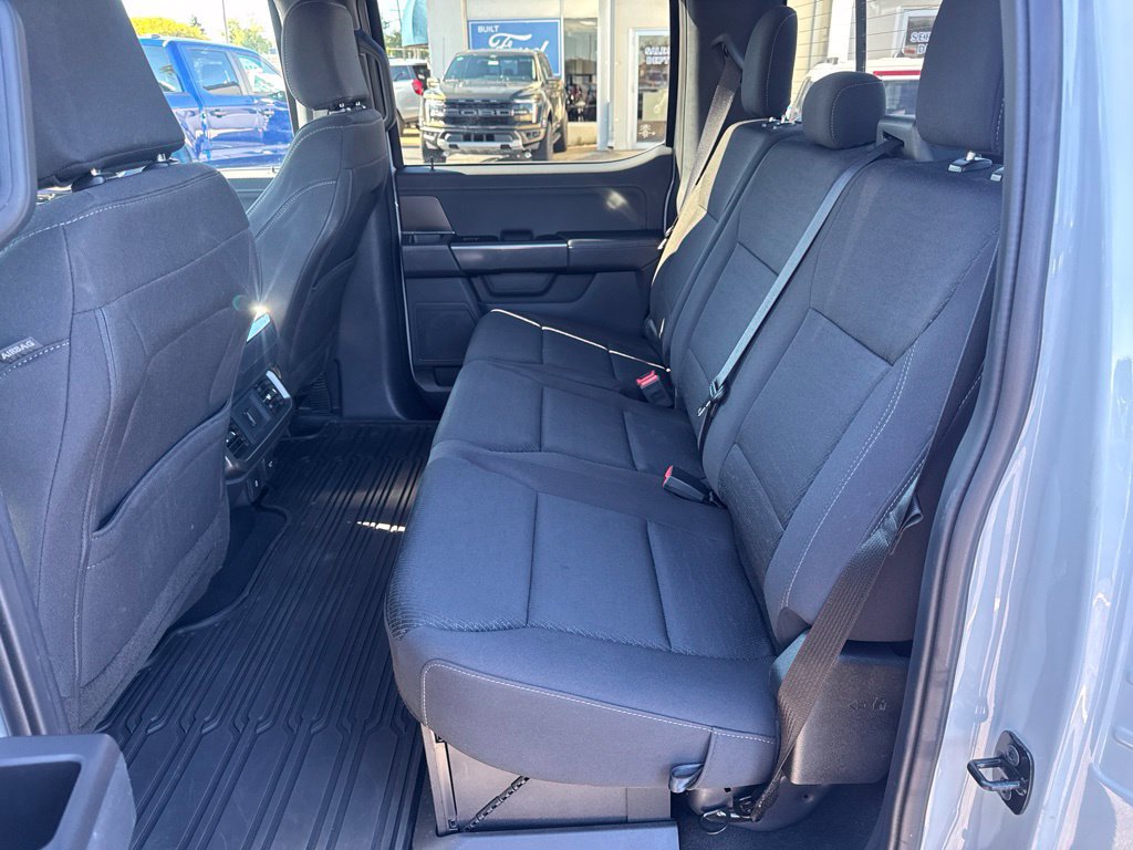 Used 2024 Ford F250 Lariat w/ Chrome Package AWD/4WD image 31