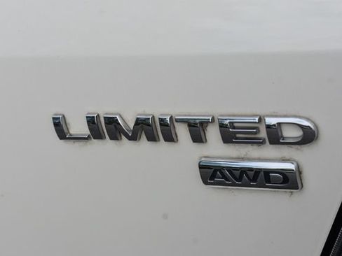 Used 2009 Ford Taurus Limited AWD/4WD image 16