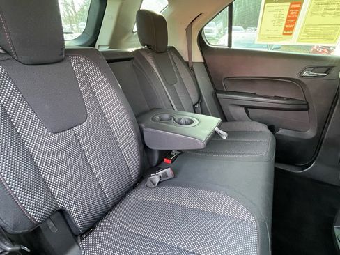 Used 2017 Chevrolet Equinox LS image 26