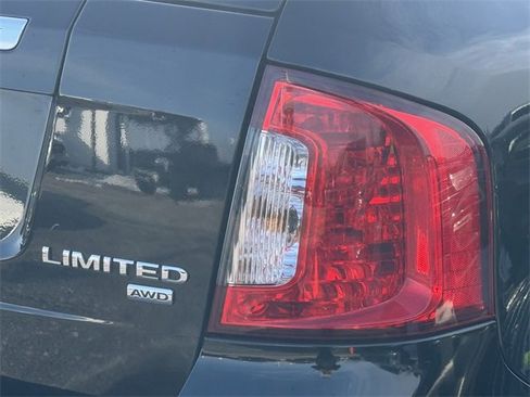 Used 2011 Ford Edge Limited w/ 302A Rapid Spec Order Code image 30