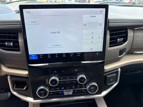 Used 2024 Ford Expedition Max Limited RWD image 24