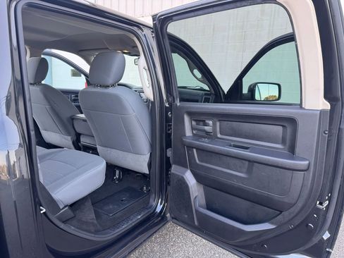 Used 2016 RAM 1500 Express w/ Black Ram 1500 Express Group AWD/4WD image 21