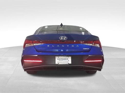Used 2024 Hyundai Elantra Limited FWD image 7