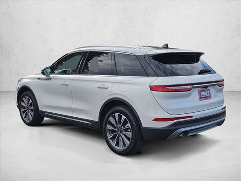 Used 2021 Lincoln Corsair Reserve w/ Equipment Group 201A image 8