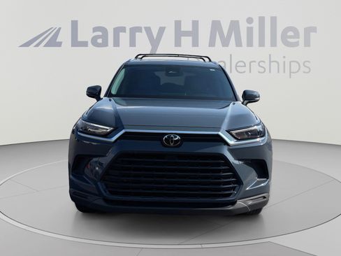 Certified 2024 Toyota Grand Highlander AWD image 8